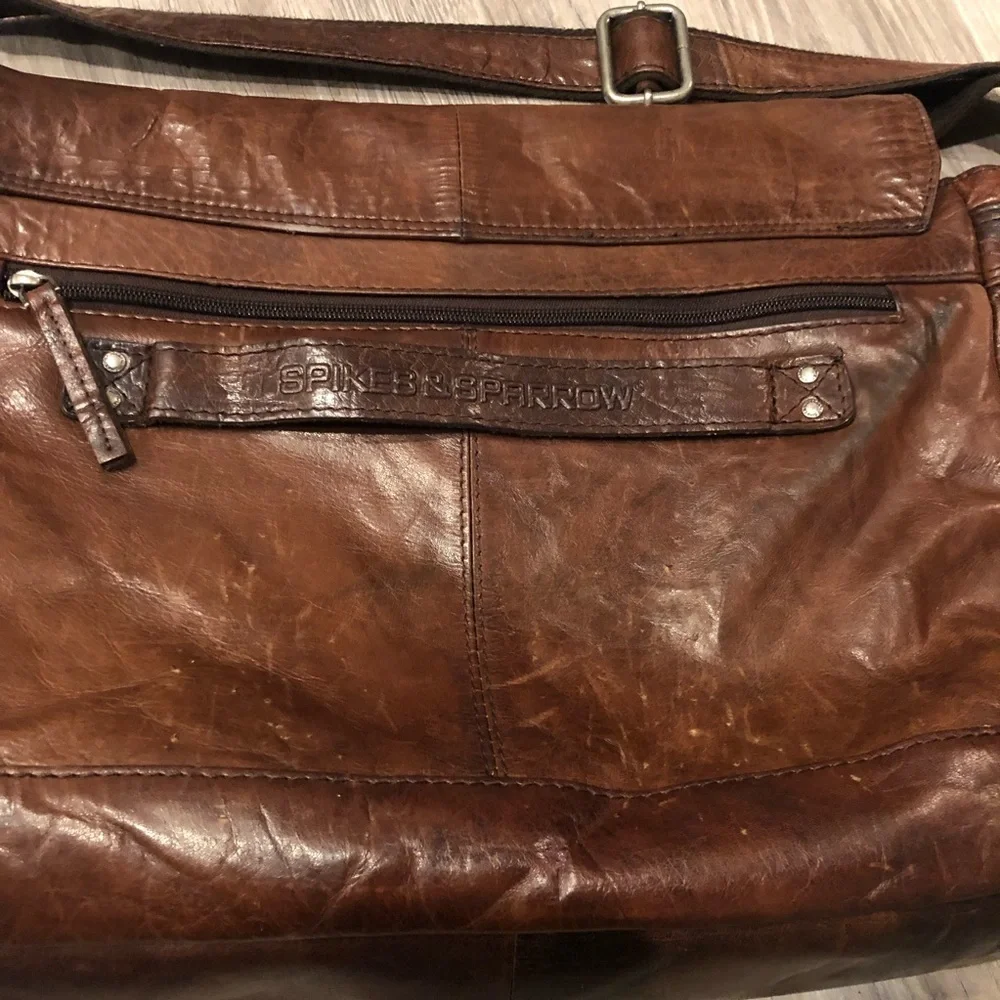 Brown Leather Messenger Bag with Adjustable Strap